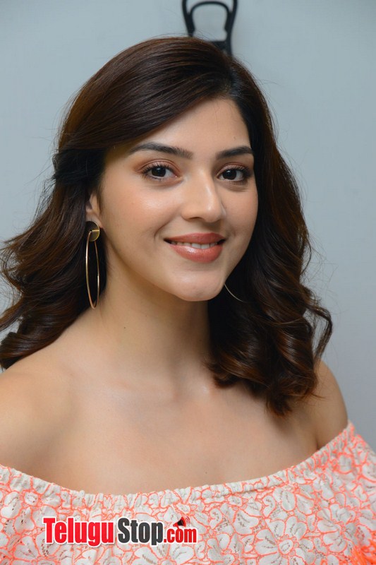 Latest images mehreen pirzada-Albums, Gallery, Mehreen Pirzada, Mehreenpirzada, Telugustopcom, Tollywood Photos,Spicy Hot Pics,Images,High Resolution WallPapers Download